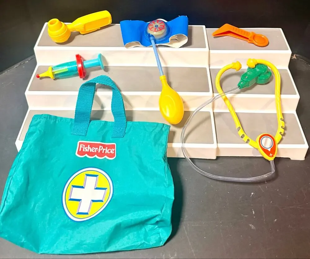 Fisher Price 2005 Medical Kit pretend Dr doctor play nurse